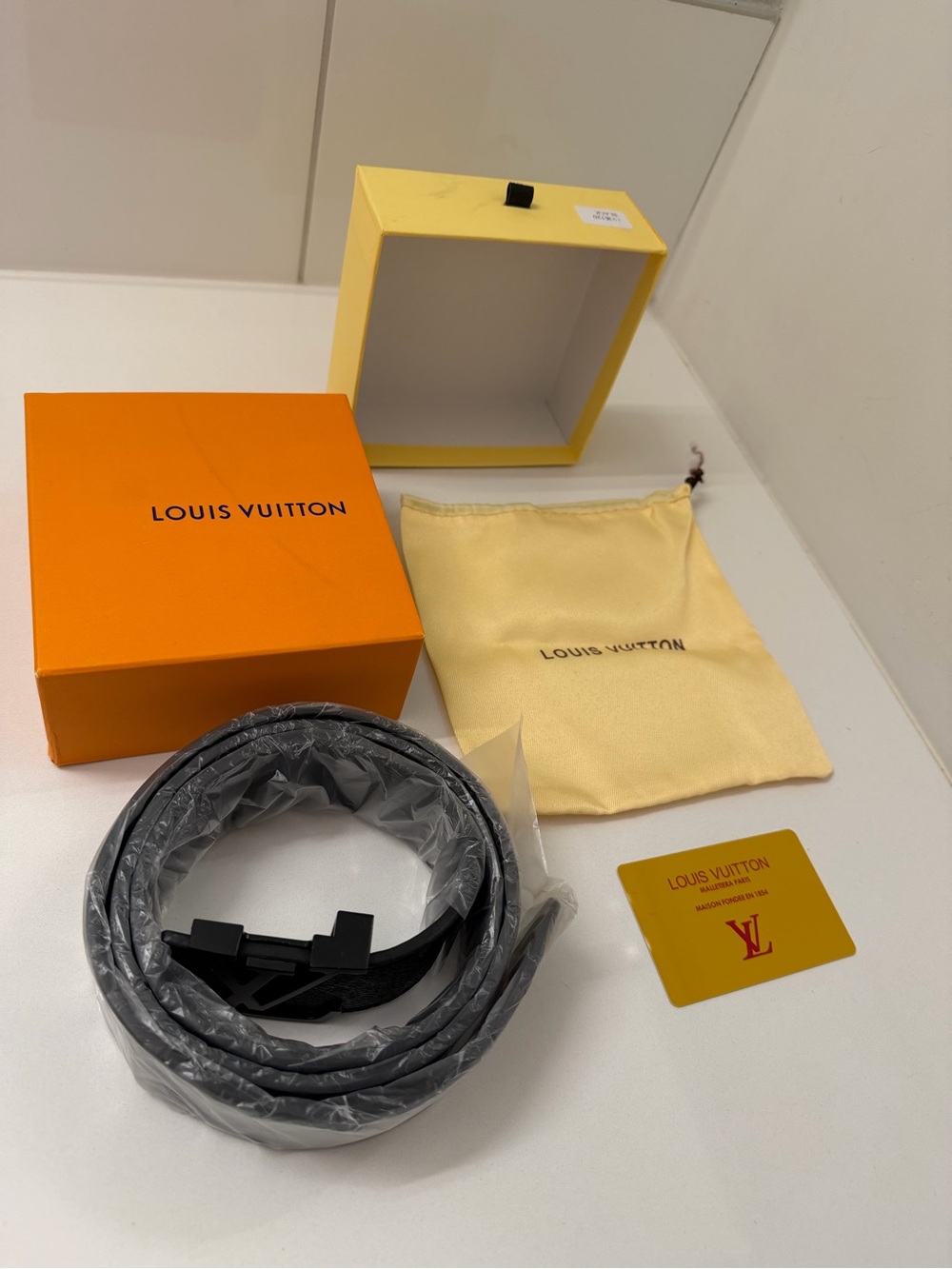 Louis Vuitton Black Monogram Eclipse LV Initiales Belt - Picture 3 of 10